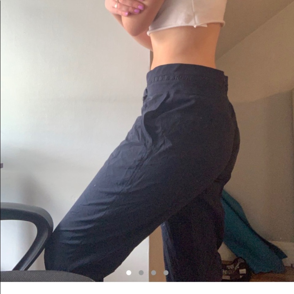 Lululemon dance studio crop pants 25 in